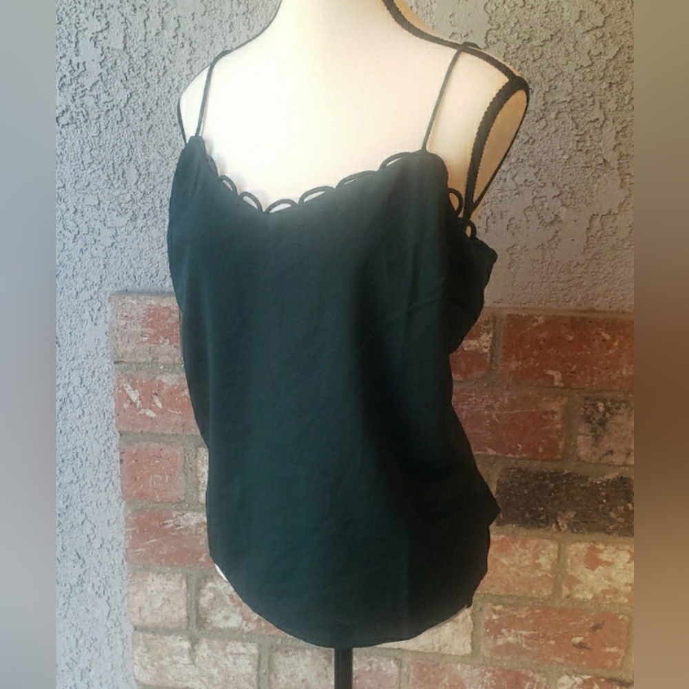 NWT LUSH scalloped camisole tank top size Large